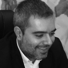 https://aiinfinancialservices.boussiasevents.gr/wp-content/uploads/2018/11/grigoris_dimitropoulos-1.jpg